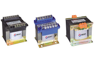 变压器是不少设备电路中的重要装置，发挥着十分重要的作用，而变压器的种类也是非常多的，了解变压器的分类有助于大家购买到更适合自己使用的变压器类型，而不同类型的变压器适用的环境往往也是不同的，下面跟着麻豆操逼视频厂家麻豆激情视频电气一起来看看吧！